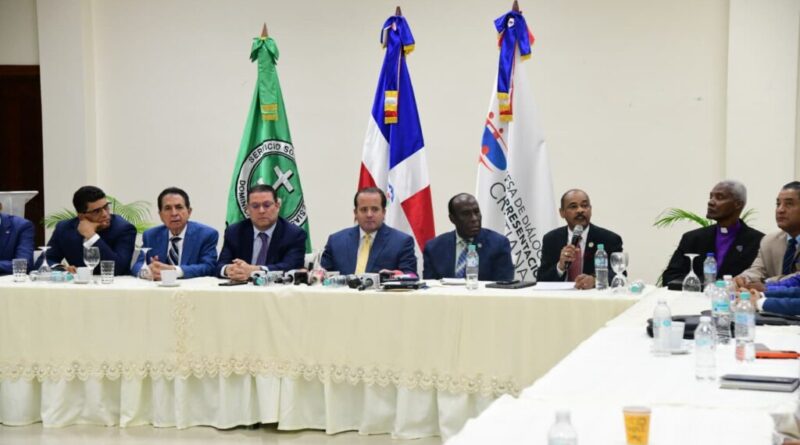 Gobierno asegura que plan económico está funcionando bien