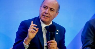 Hacienda defiende a Jorge Quiroz en conflicto por Codelco