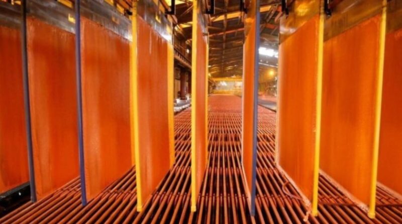 IPP de Industrias crece 2,1% en marzo por minería y petróleo