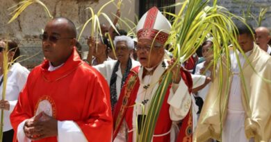 Iglesia da inicio a Semana Santa en medio de luchas de poder