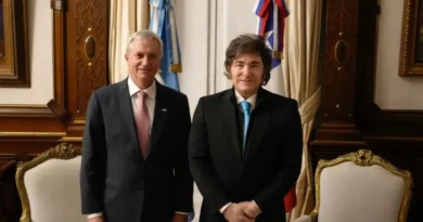 Kast viaja a Argentina para discutir minería, energía y seguridad