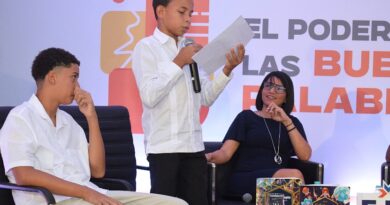 Keila González resalta el poder del libro en las oportunidades