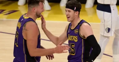 LeBron guía a Lakers en playoffs ante Rockets sin Dončić y Reaves
