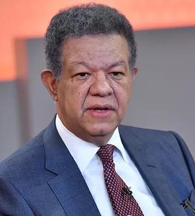 Leonel Fernández critica aviso tardío por lluvias y drenaje pluvial