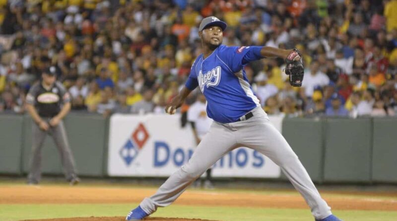Licey retiene a Michael Féliz y ficha al libre Maikel Franco