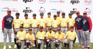 Los Mogotes y Villa brillan en béisbol RBI con gran victoria