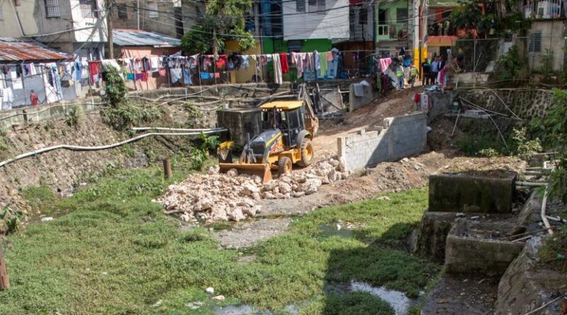 Luis Abinader ordena intervención urgente en Los Platanitos tras inundaciones