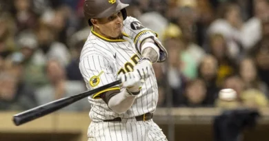 Manny Machado brilla con dos jonrones en emocionante partido
