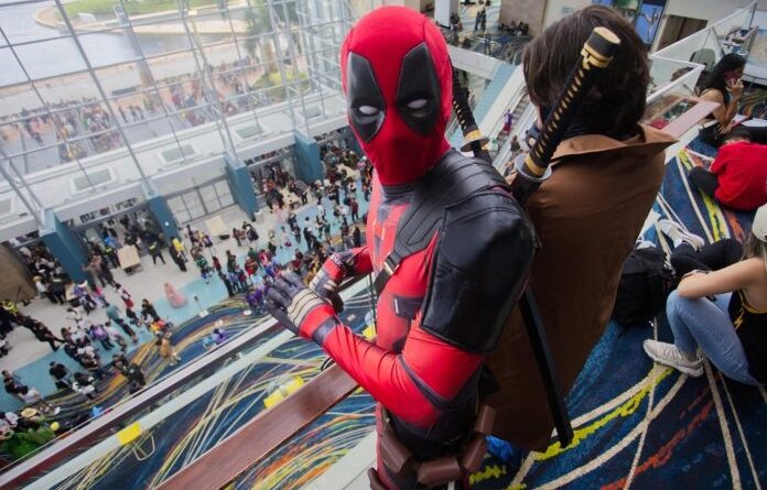Miles de fanáticos se visten de superhéroes en Comic Con PR