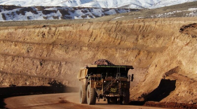 Newmont sorprende con ganancias ajustadas de $2.90 por acción