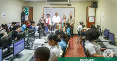 Olimpiada Digital de Lectura y Escritura en Regional 15 Educación