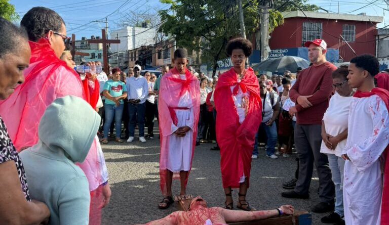 Parroquias del DN demandan reconstrucción del parque Eduardo Brito