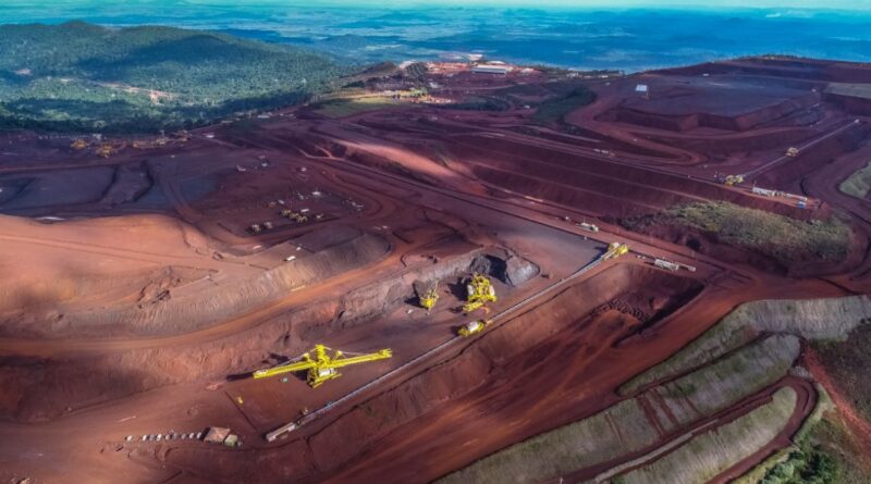 Producción récord de hierro de Rio Tinto genera alertas globales