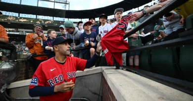 Red Sox despiden al mánager Alex Cora y cinco entrenadores