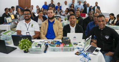Regional 15 impulsa la robótica educativa con capacitación TIC