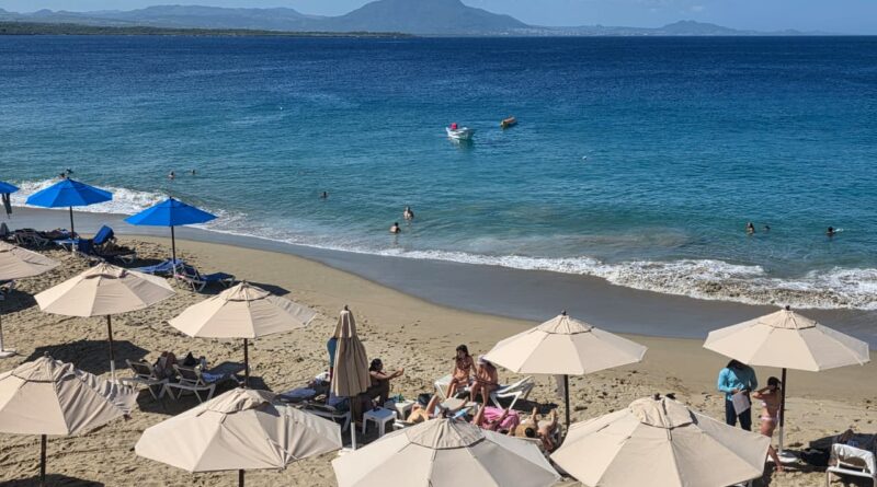 Restricción en uso de playas de Puerto Plata continúa vigente