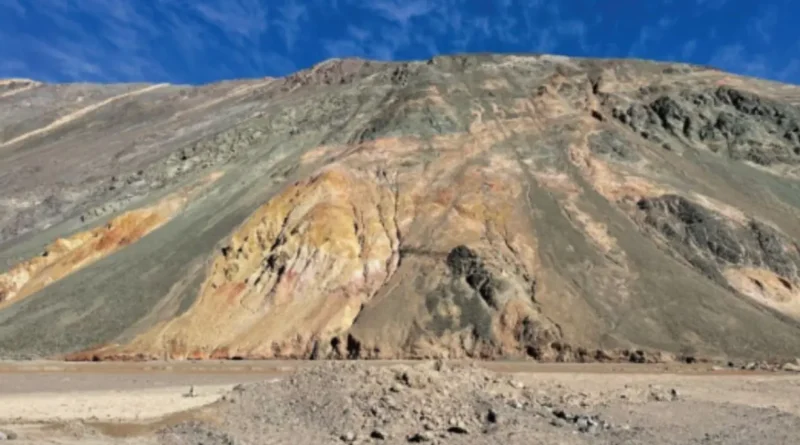 San Lorenzo Gold expande exploración en Cerro Blanco y Rubi