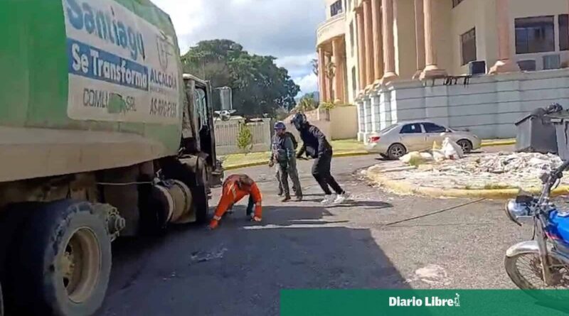 Solicitan medida de coerción contra motoristas por muerte en Santiago