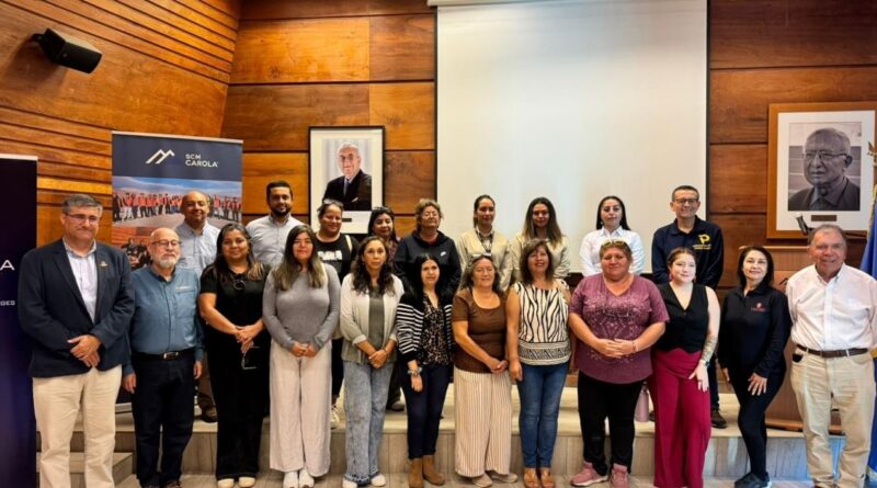 Taller de SCM Carola y Pucobre empodera emprendedoras en Tierra Amarilla
