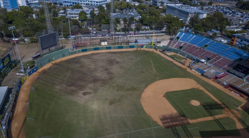 Trujillo impone decreto sobre uso del Estadio Quisqueya
