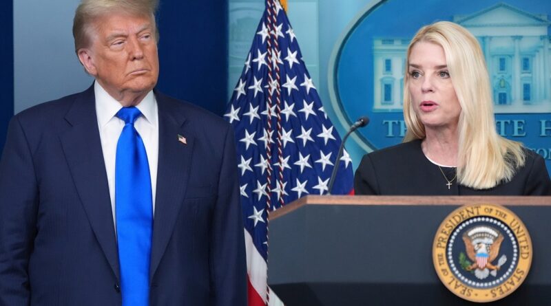 Trump destituye a la fiscal general Pam Bondi en polémica decisión