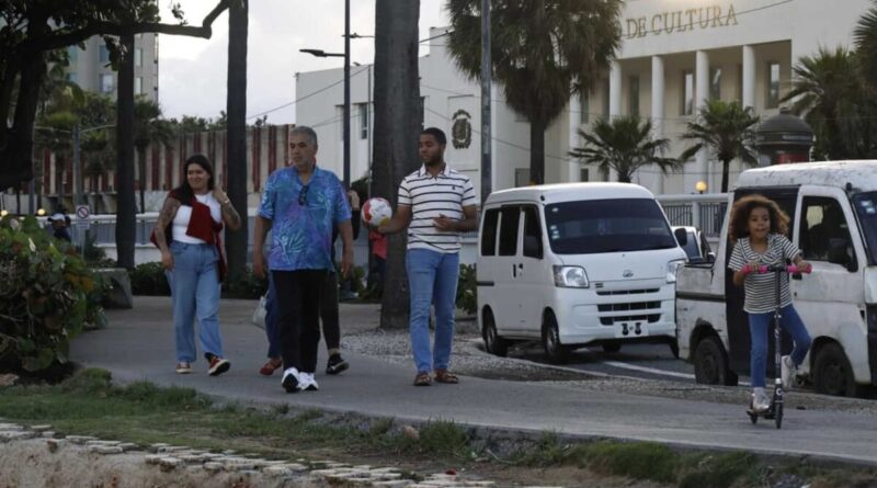 Viernes Santo en la capital: dominó, piscinas y tránsito fluido