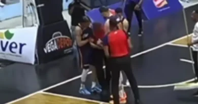 Árbitro Erick Mejía se desmaya en emocionante juego LNB
