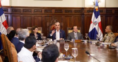 Gobierno sugiere recortar 50 % presupuesto a partidos políticos