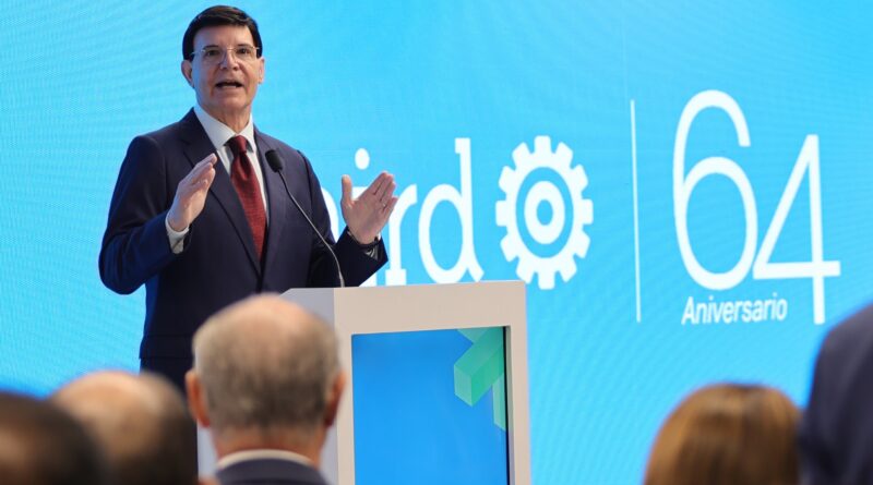 Industriales piden regulaciones para impulsar formalización económica