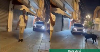 Retienen vehículo de conductor en la calle El Conde por infracción