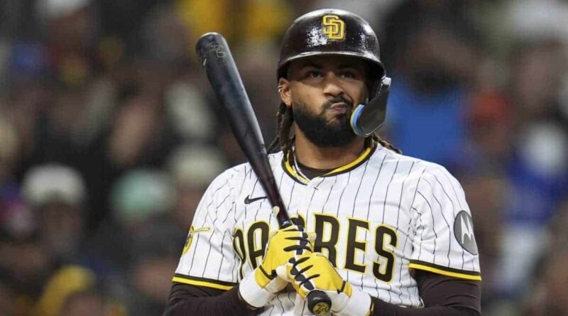 Tatis Jr. da fuerte pero se queda sin jonrón en el juego
