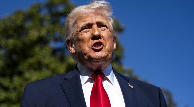Trump y su obsesión por aparecer en billetes y monedas