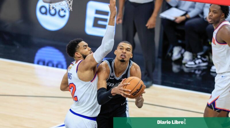 Knicks arruinaron celebración de Spurs y lideran 1