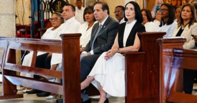Ministro de Salud designa 1,115 enfermeras fijas en el país