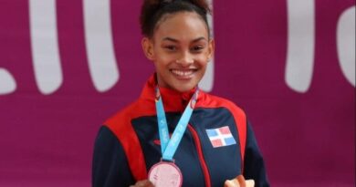 Ana Rosa conquista oro y lo dedica a su familia con amor