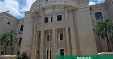 Aplazan audiencia por odontología ilegal en La Vega