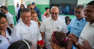 Gobierno impulsa inclusión social con "Primero Tú" en Santiago