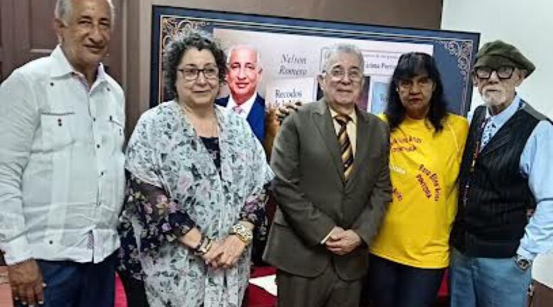 Nelson Romero reúne poesía y sonetos en tres nuevas obras