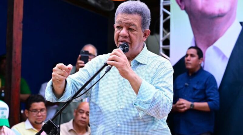 Leonel Fernández critica apagones y falla en proyecto eléctrico