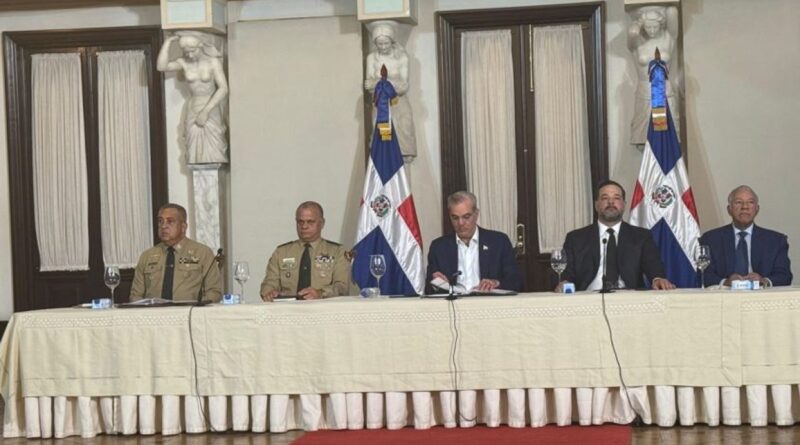Abinader firma decreto que declara prioridad nacional el combate al terrorismo medioambiental