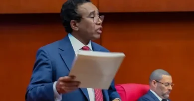 Félix Bautista deposita proyecto de ley que busca eliminar el método D’Hondt