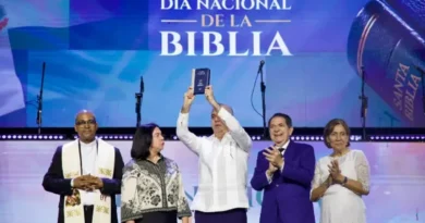 Luis Abinader: "El Gobierno pasa, los hombres pasan, pero Dios permanece"