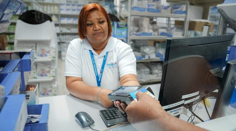 PROMESE/CAL inicia plan piloto de cobro con tarjetas de crédito en Farmacias del Pueblo