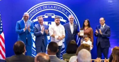 Pasaporte electrónico dominicano llega a Nueva York con cobertura de hasta US$9,000 para repatriación