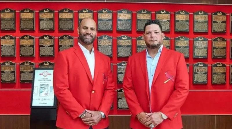 Yadier Molina y Albert Pujols son exaltados al Salón de la Fama de los Cardenales