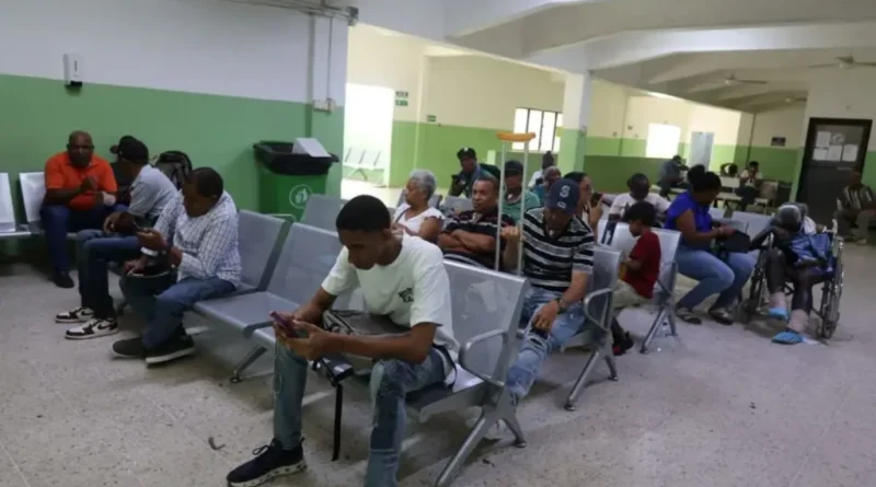Aumentarán el pago del Seguro Familiar de Salud desde octubre: ¿a quiénes afecta?