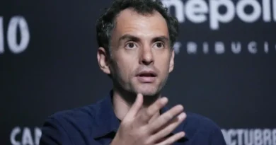 El director mexicano Jonás Cuarón: "Tengo una necesidad de generar héroes latinos"
