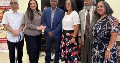 Ricardo Vega presenta "Balada de la Angustia": un libro sobre viajes en yola, racismo y tecnología